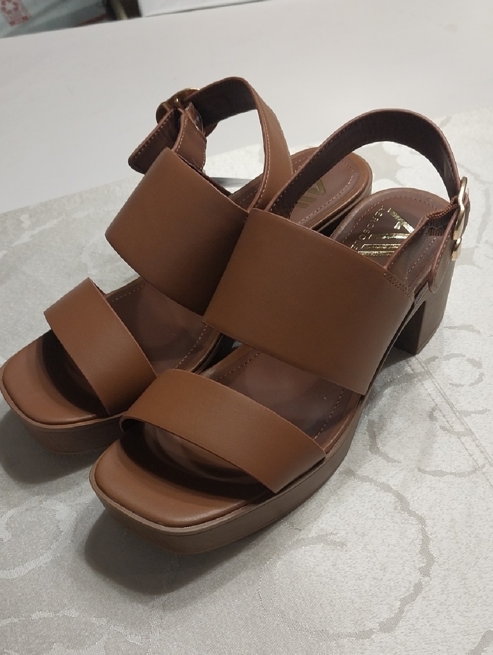 Aerosoles NWT Camilia Platform Sandal Size 9W Cognac 3" Heel Y2K Retro-Chic
